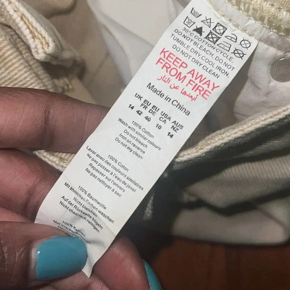 Pretty Little Thing Jeans size 10 - Picture 5 of 5